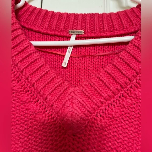 Free People Relaxed V-Neck Sweater in Hot Pink - Picture 3 of 6